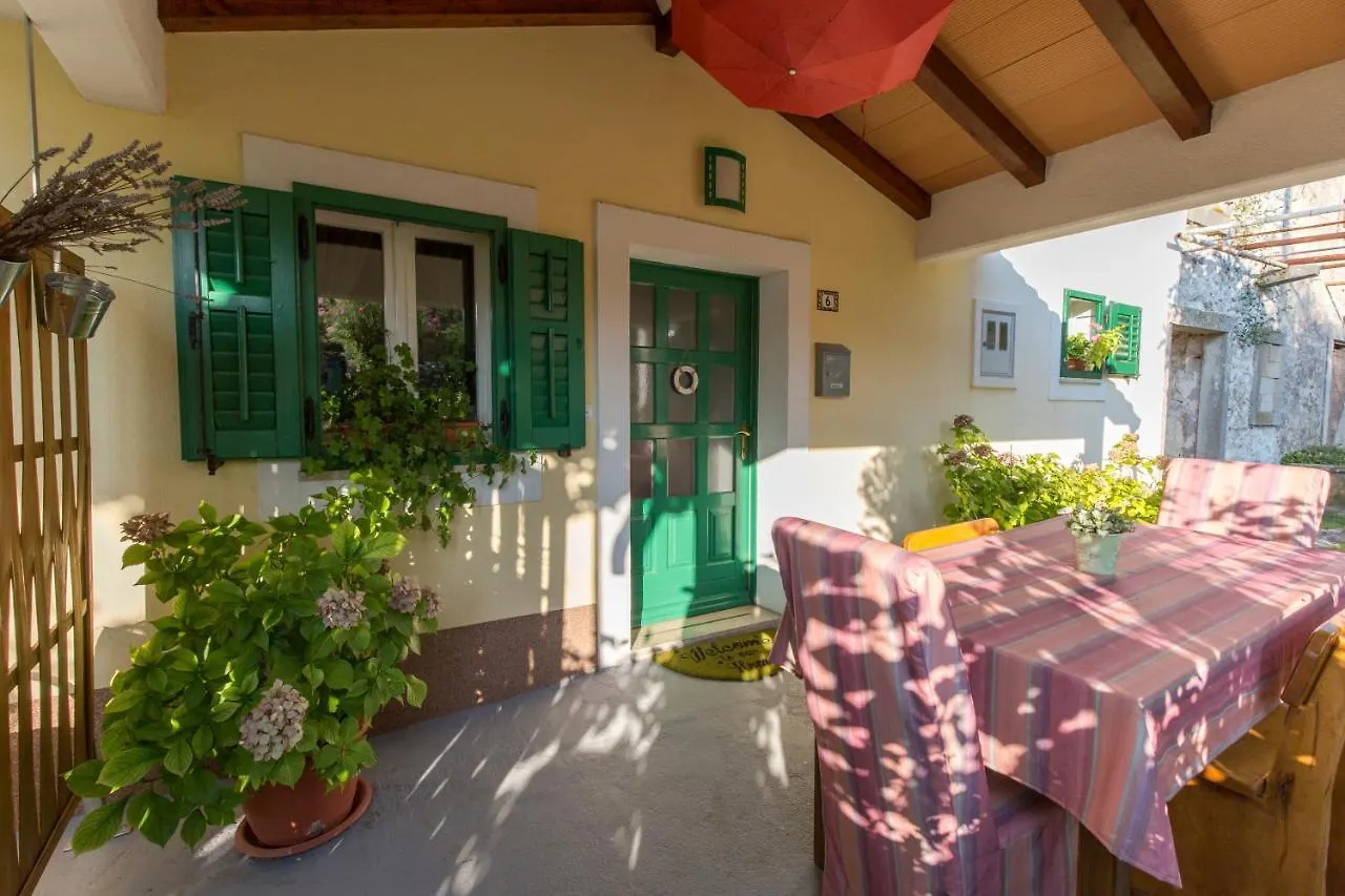 Semesterbostad Haus Valerija Villa Labin
